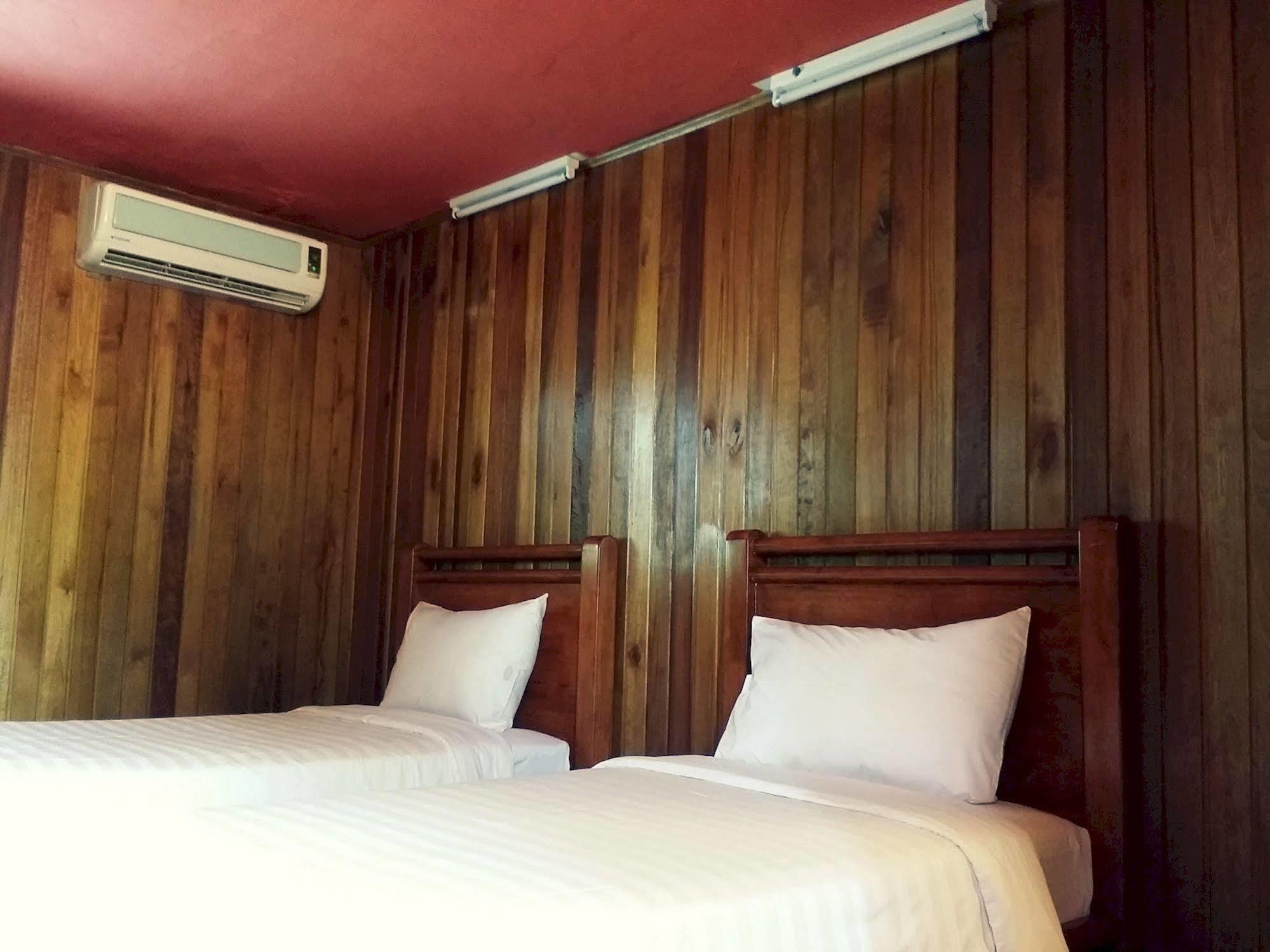 Rainforest Bed & Breakfast Kuala Lumpur Buitenkant foto